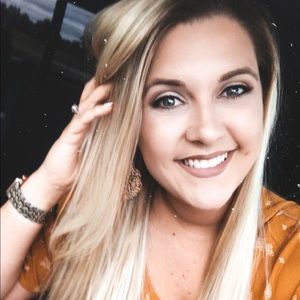 Meet your Posher, Lindsey